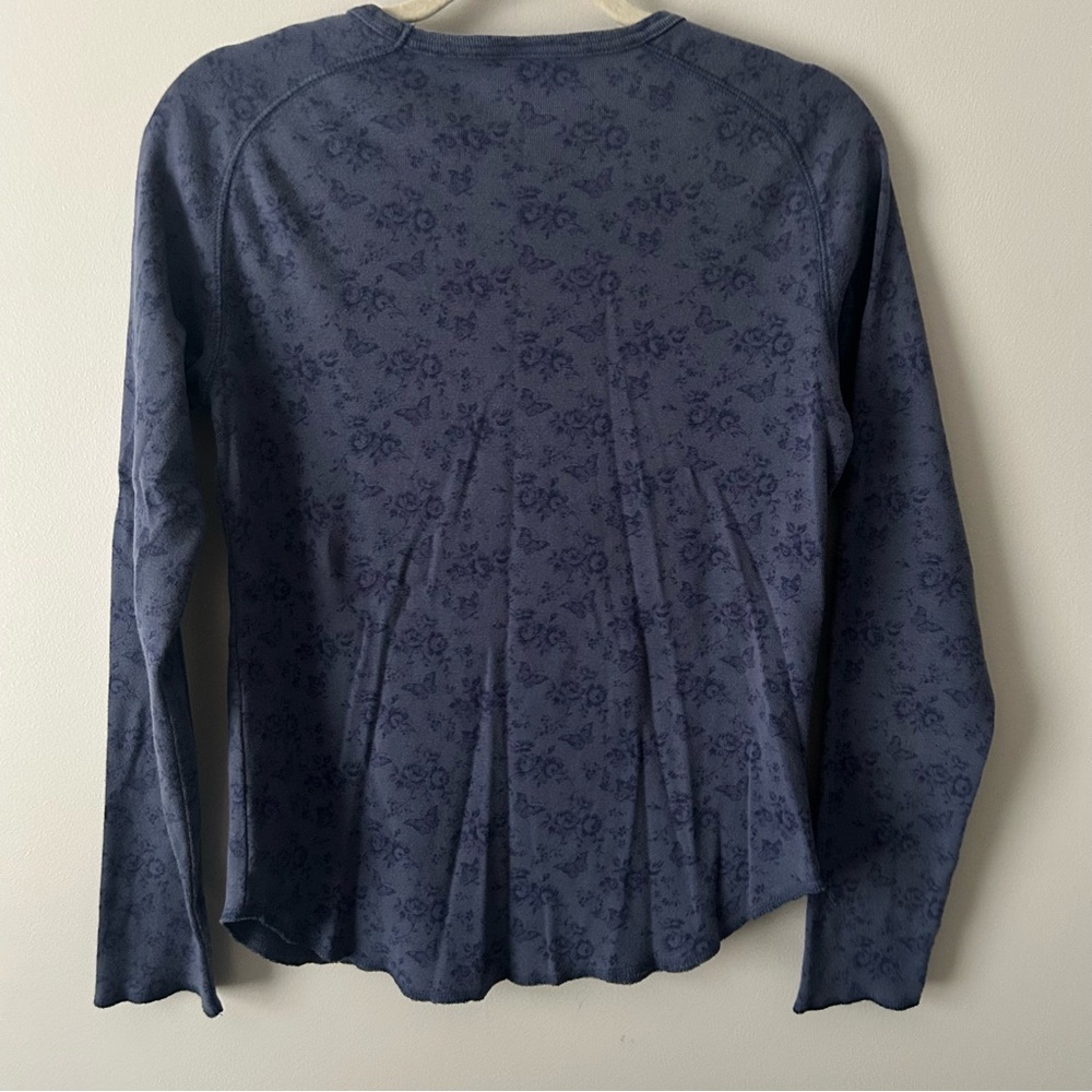 Y2K style Gap floral butterfly print lettuce hem top L - Picture 4 of 7